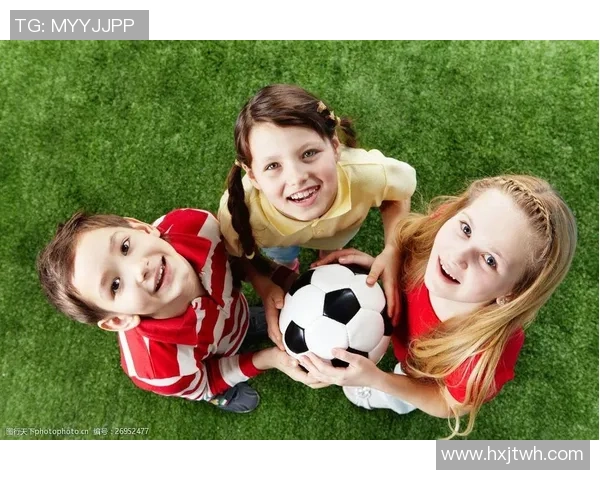 足球抱喂养:培养孩子热爱足球的正确方式与技巧分享